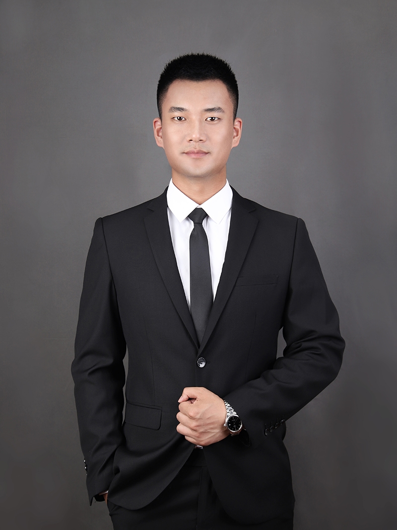 子龙（男）.jpg